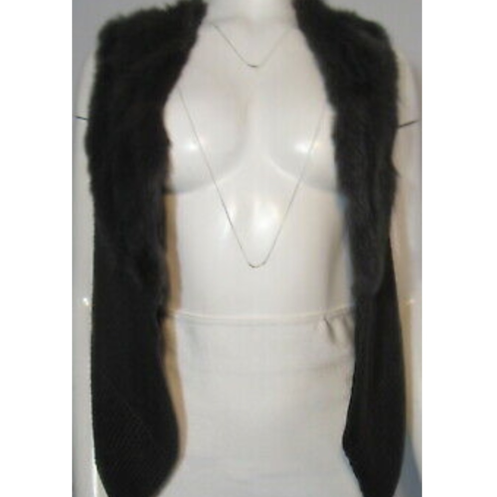 THE CUE CHER QU grey knit open vest with fur